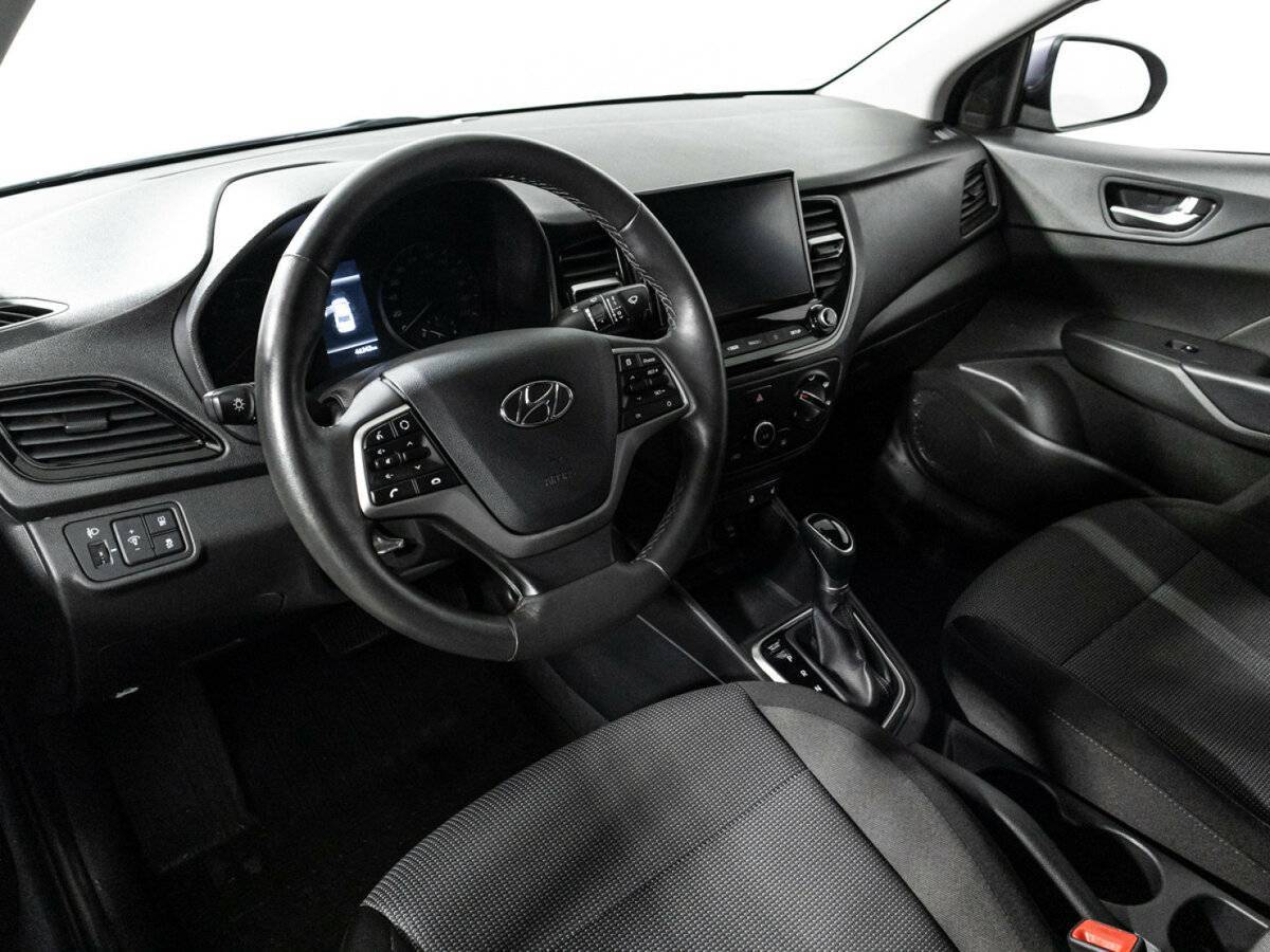 Hyundai Solaris с пробегом — 2021 год. Фото: #10