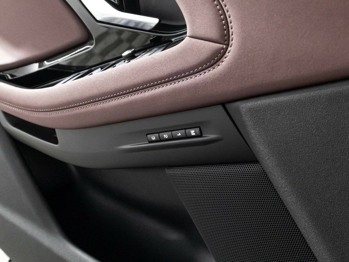 Land Rover Range Rover Evoque с пробегом — 2024 год. Фото: #18