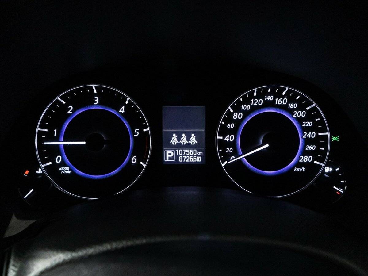 Infiniti QX70 с пробегом — 2016 год. Фото: #11