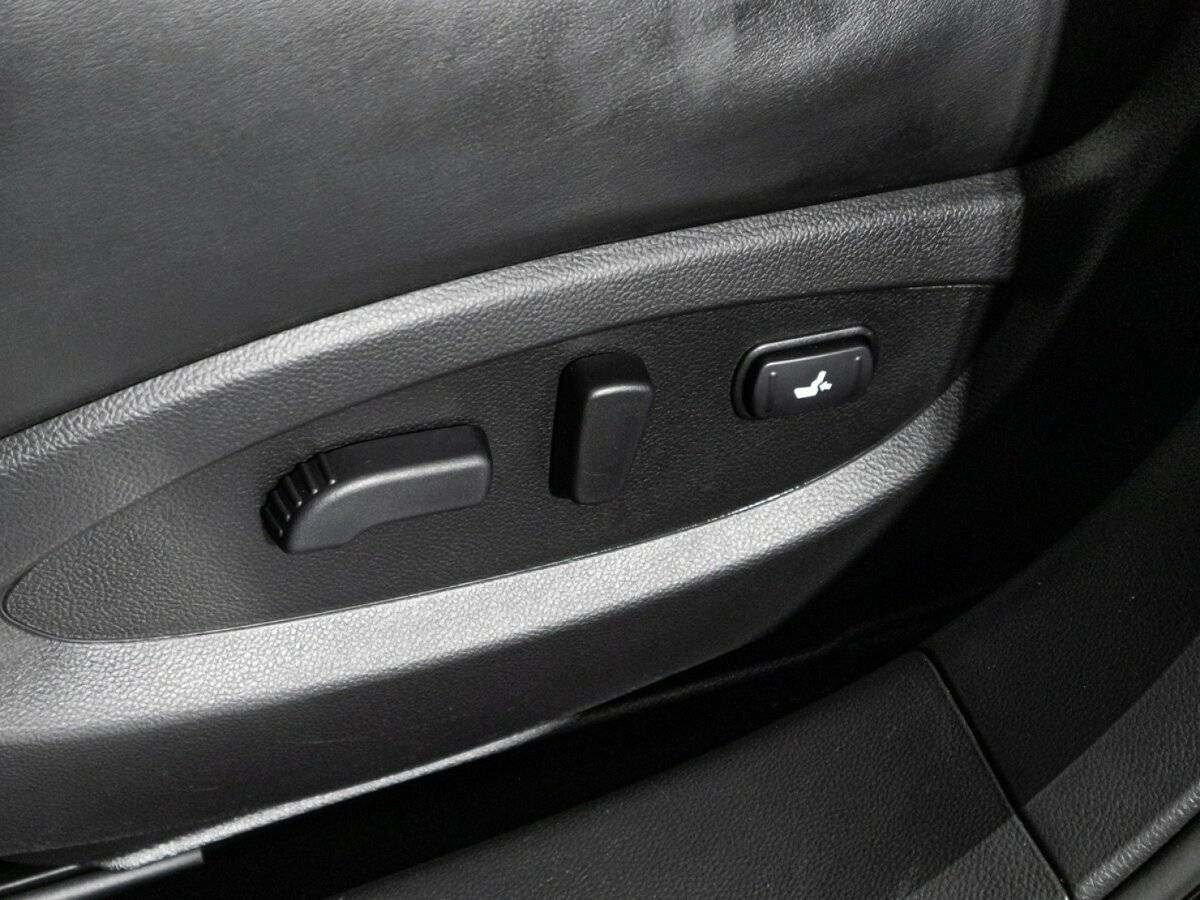 Infiniti QX70 с пробегом — 2016 год. Фото: #16