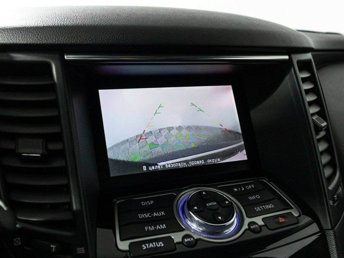 Infiniti QX70 с пробегом — 2016 год. Фото: #19