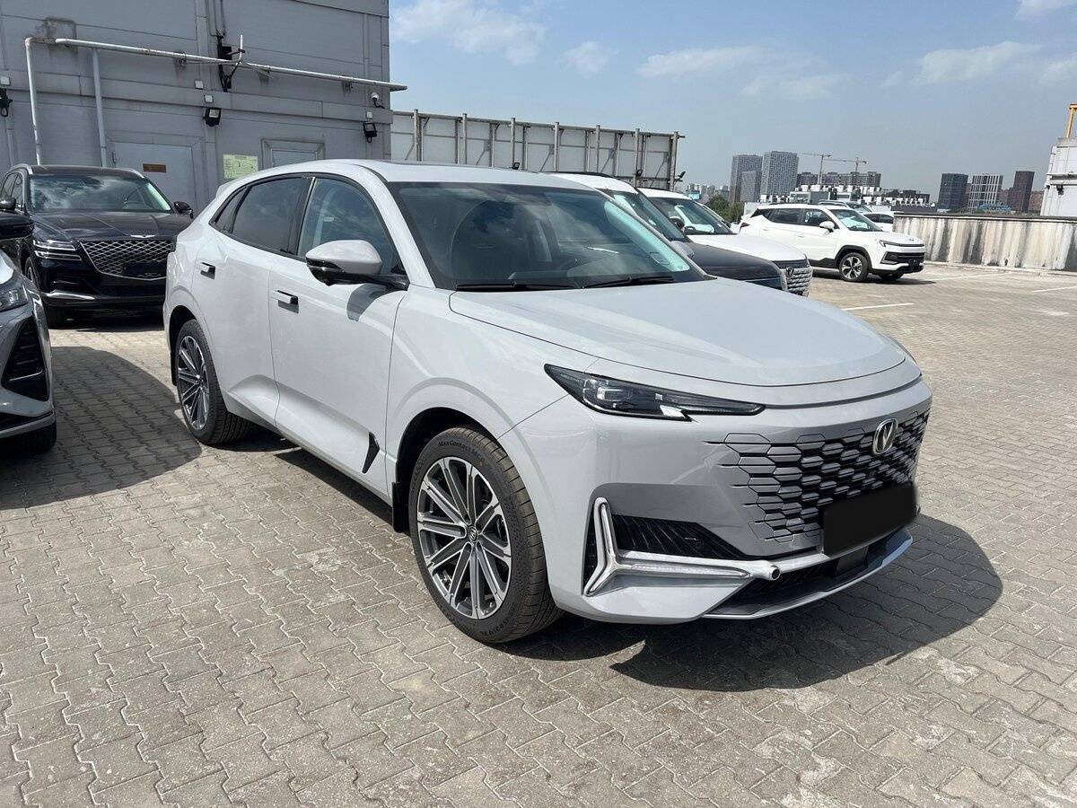 Changan UNI-K с пробегом — 2024 год. Фото: #1