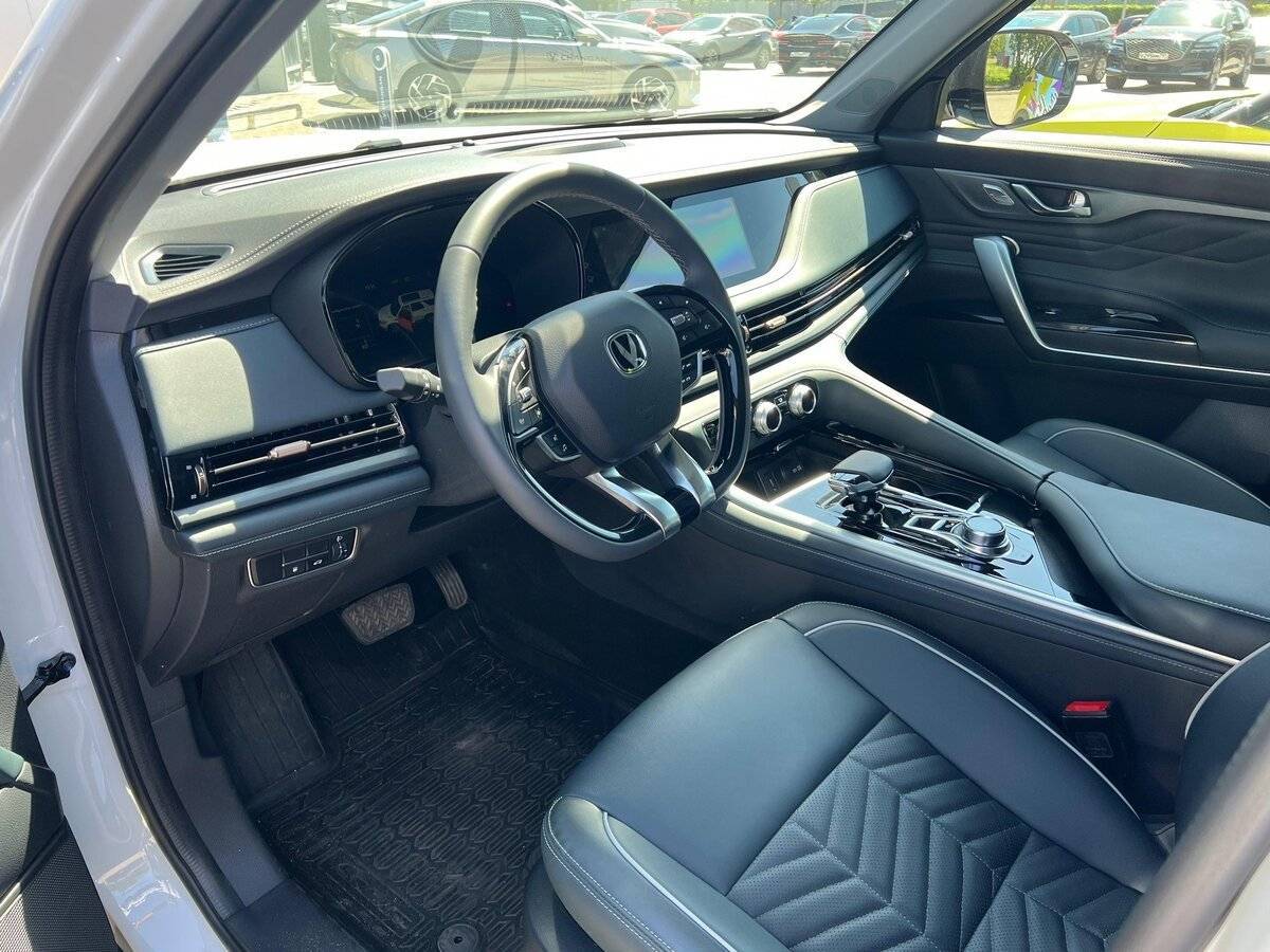 Changan CS95 с пробегом — 2023 год. Фото: #5