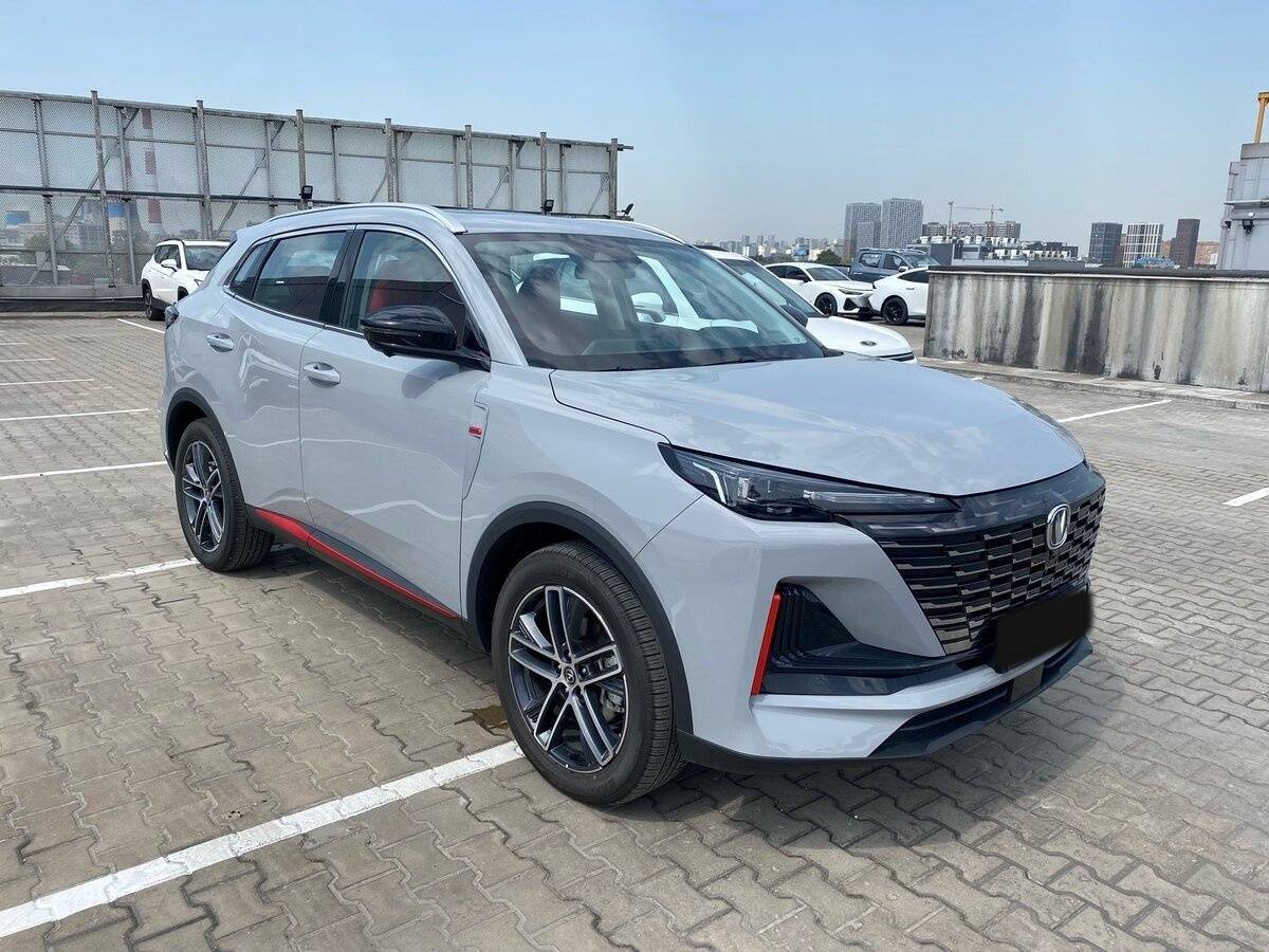 Changan UNI-S (CS55 Plus) с пробегом — 2024 год. Фото: #2