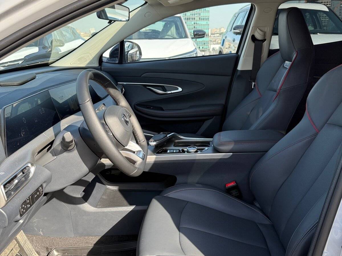 Changan UNI-T с пробегом — 2024 год. Фото: #7