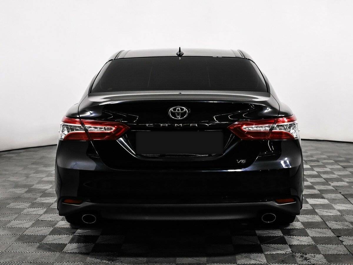 Toyota Camry с пробегом — 2021 год. Фото: #5