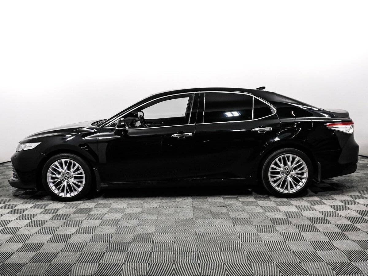 Toyota Camry с пробегом — 2021 год. Фото: #7