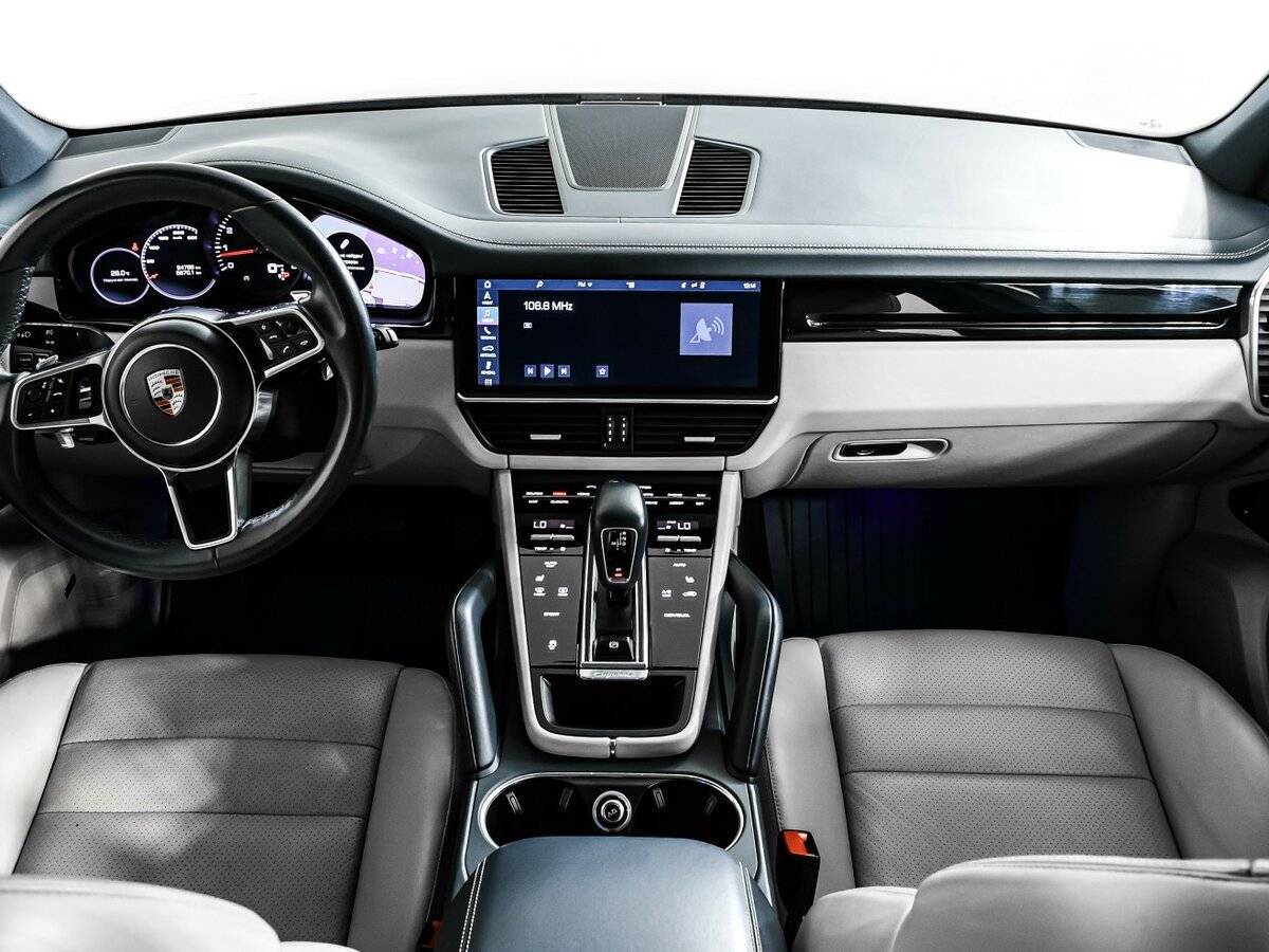 Porsche Cayenne с пробегом — 2019 год. Фото: #10