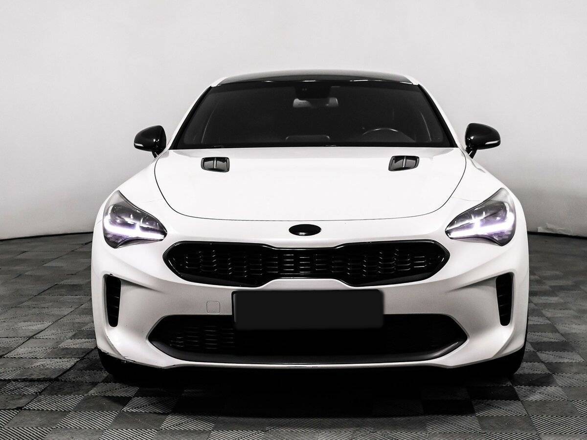 Kia Stinger с пробегом — 2019 год. Фото: #1