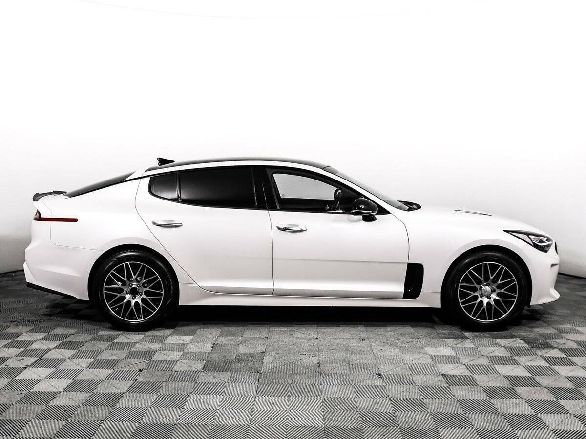 Kia Stinger с пробегом — 2019 год. Фото: #3