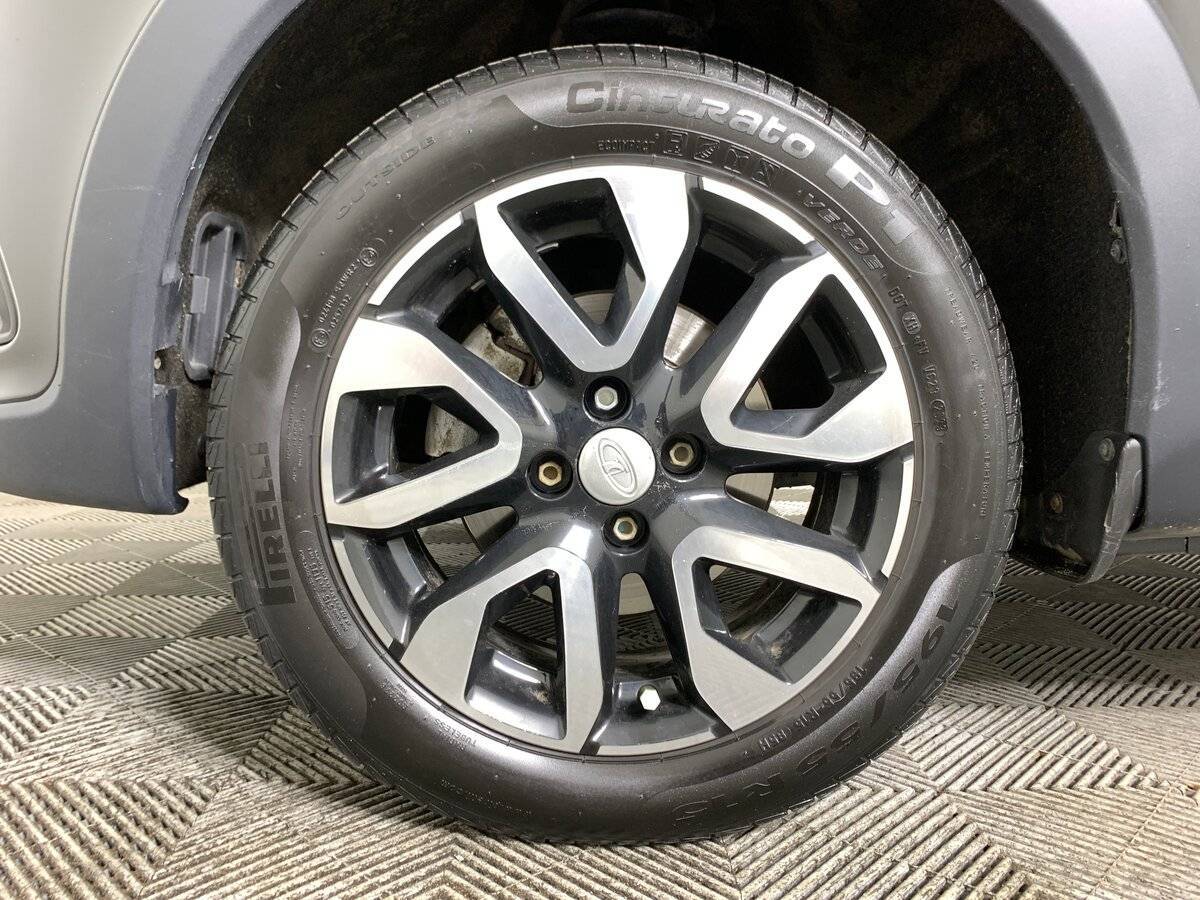 Lada (ВАЗ) Granta с пробегом — 2023 год. Фото: #9