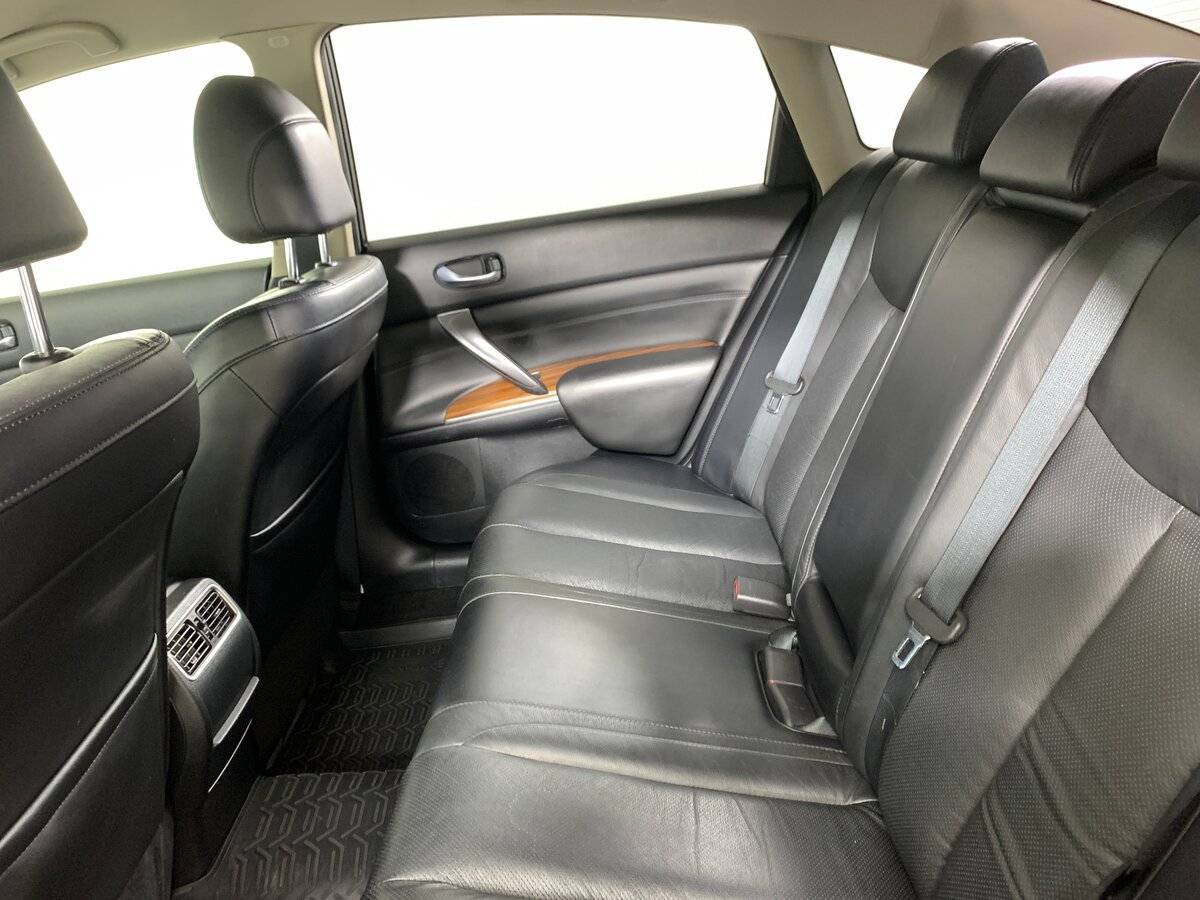 Nissan Teana с пробегом — 2011 год. Фото: #17