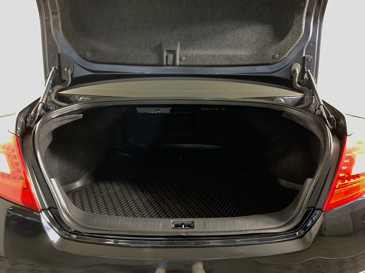 Nissan Teana с пробегом — 2011 год. Фото: #18