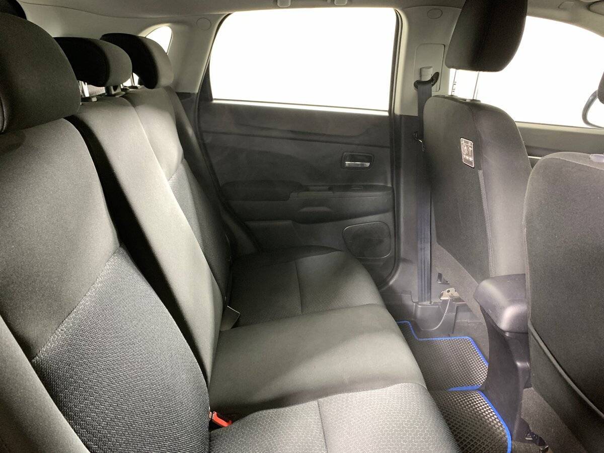 Mitsubishi ASX с пробегом — 2011 год. Фото: #16