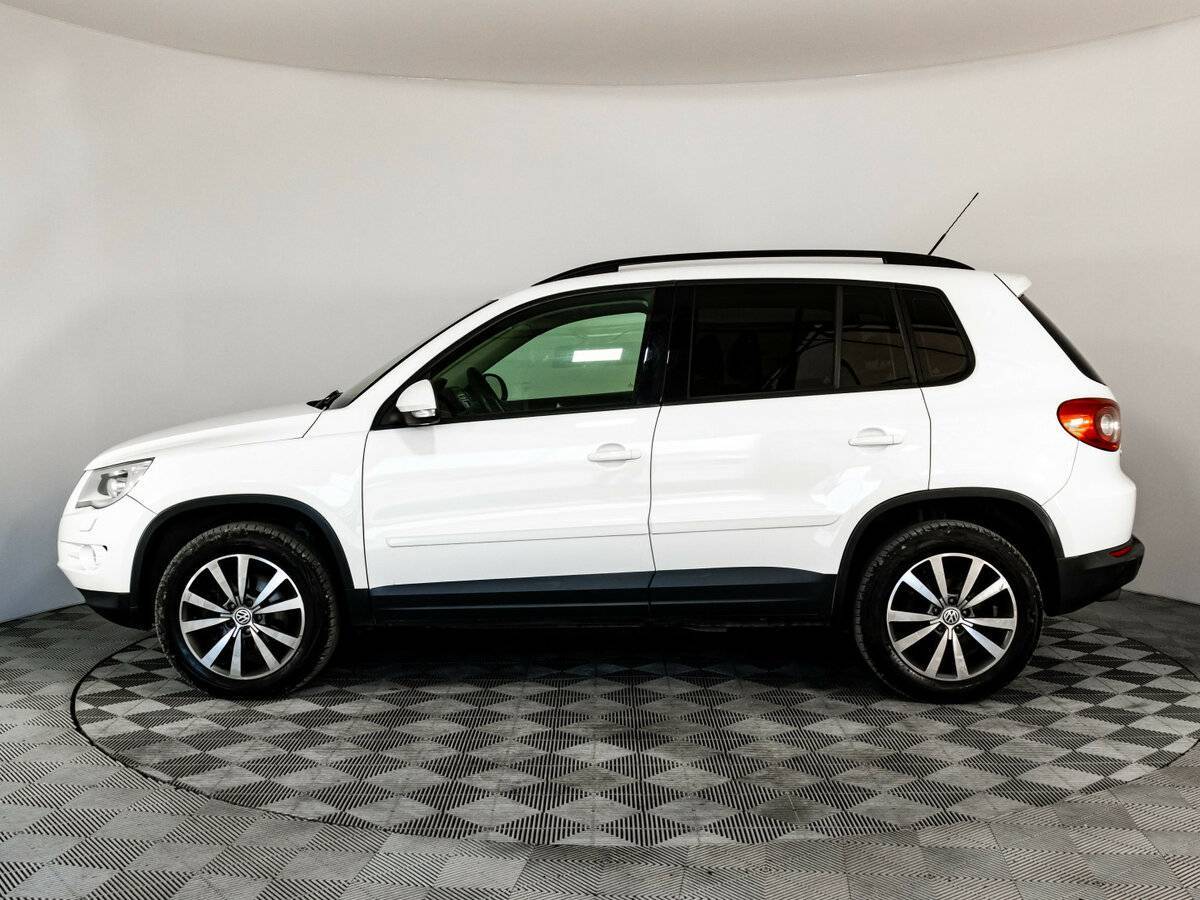Volkswagen Tiguan с пробегом — 2010 год. Фото: #7