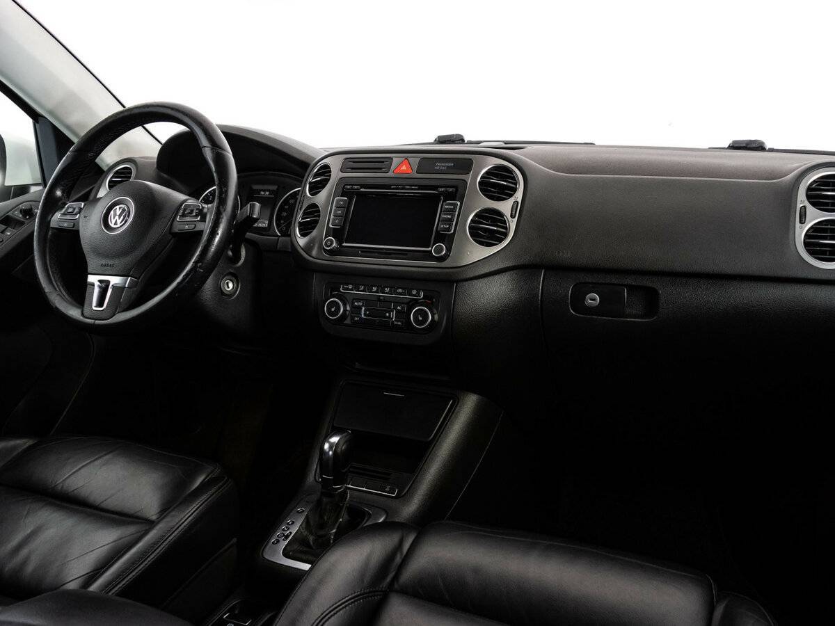 Volkswagen Tiguan с пробегом — 2010 год. Фото: #8