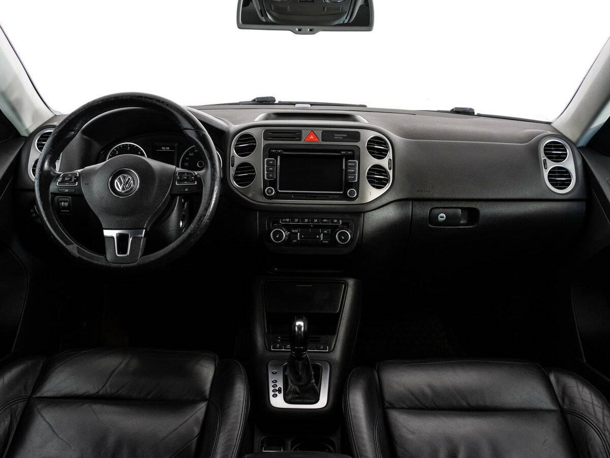 Volkswagen Tiguan с пробегом — 2010 год. Фото: #9