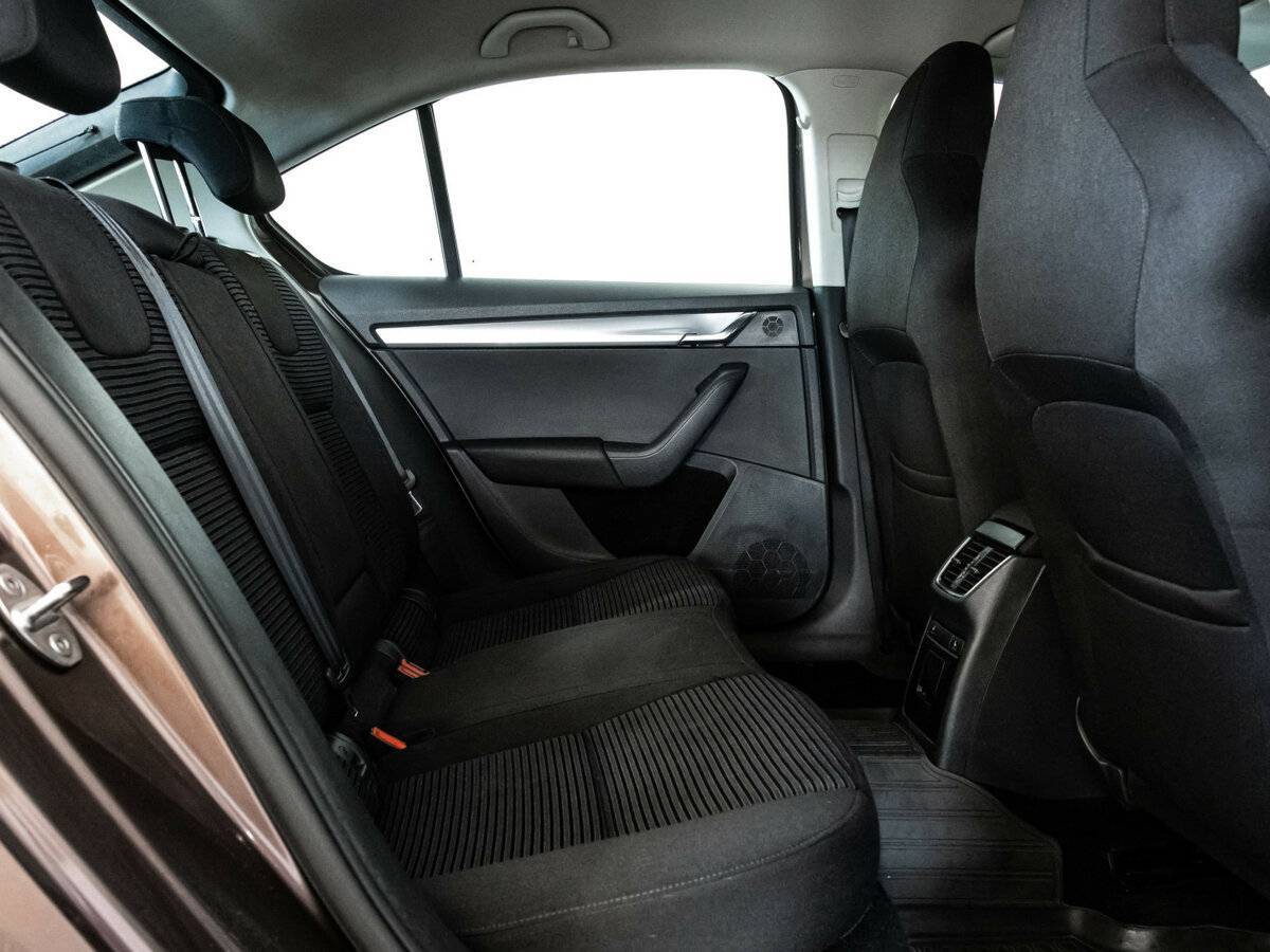 Skoda Octavia с пробегом — 2014 год. Фото: #12
