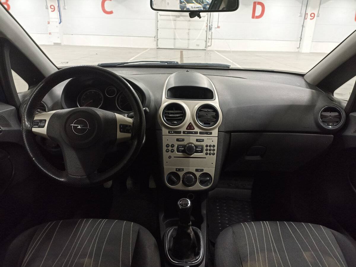 Opel Corsa с пробегом — 2007 год. Фото: #13