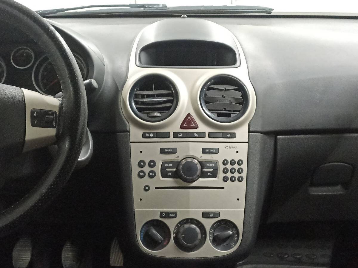 Opel Corsa с пробегом — 2007 год. Фото: #14