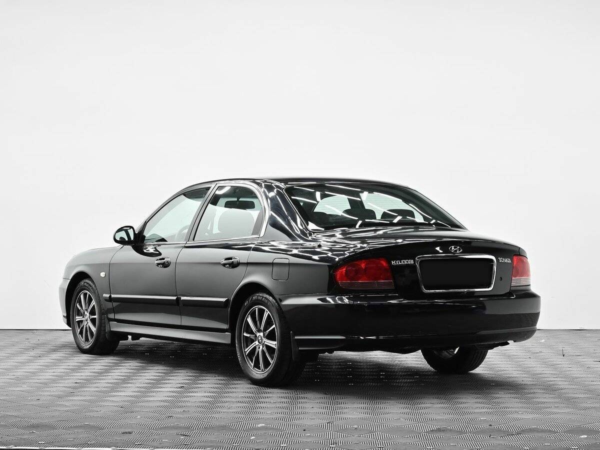 Hyundai Sonata с пробегом — 2011 год. Фото: #2