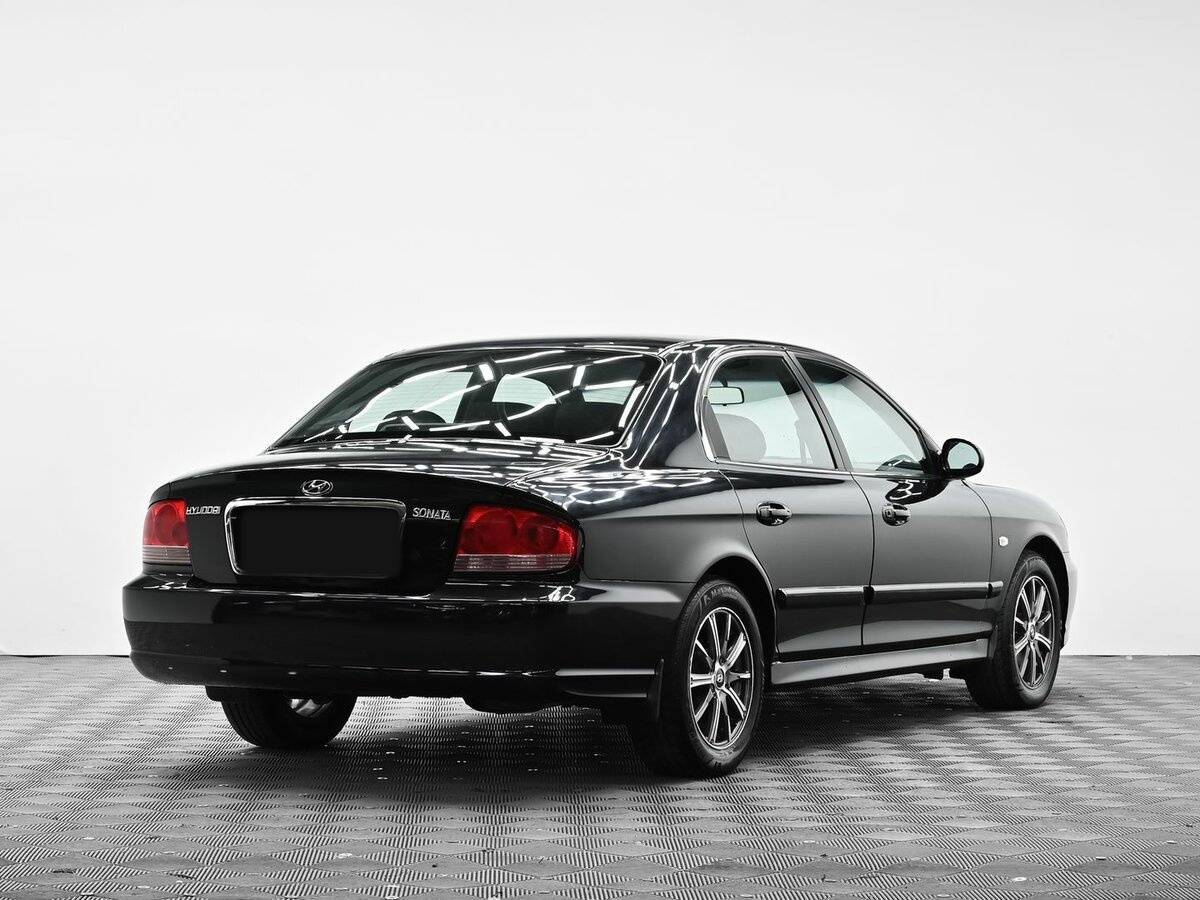 Hyundai Sonata с пробегом — 2011 год. Фото: #3