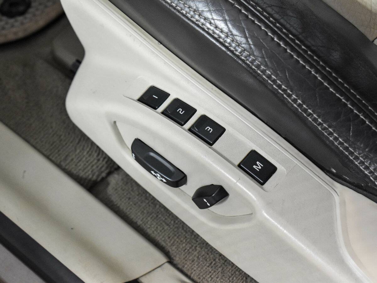 Volvo XC60 с пробегом — 2011 год. Фото: #9