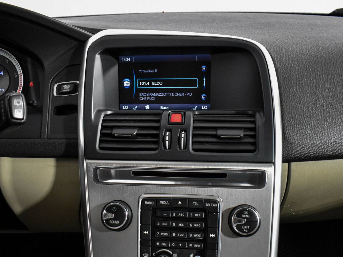 Volvo XC60 с пробегом — 2011 год. Фото: #15