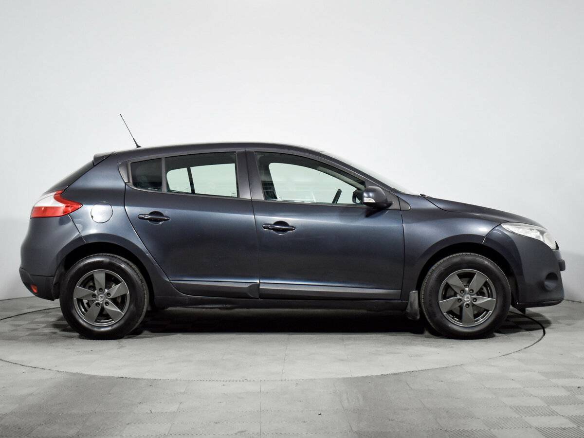 Renault Megane с пробегом — 2010 год. Фото: #3