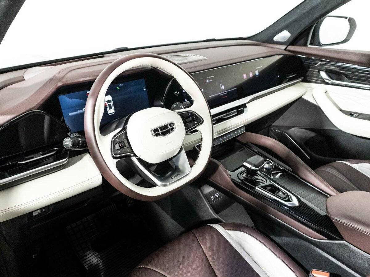 Geely Monjaro с пробегом — 2023 год. Фото: #10