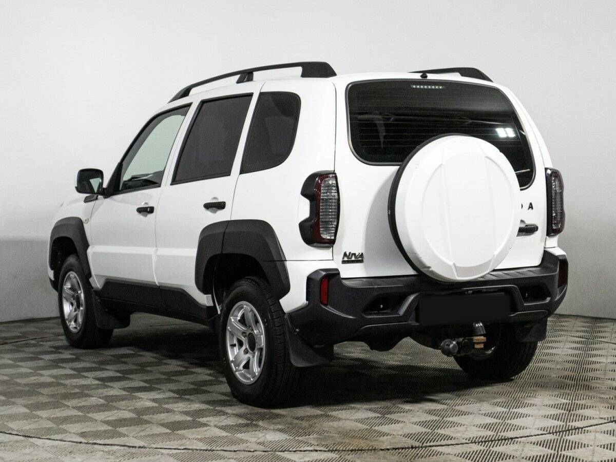 Lada (ВАЗ) Niva с пробегом — 2022 год. Фото: #6