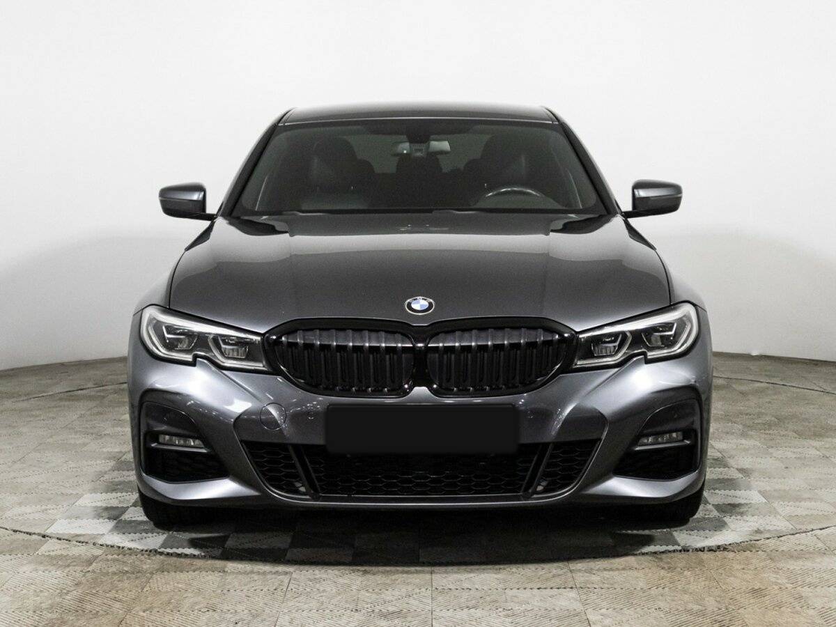 BMW 3 серии с пробегом — 2020 год. Фото: #1