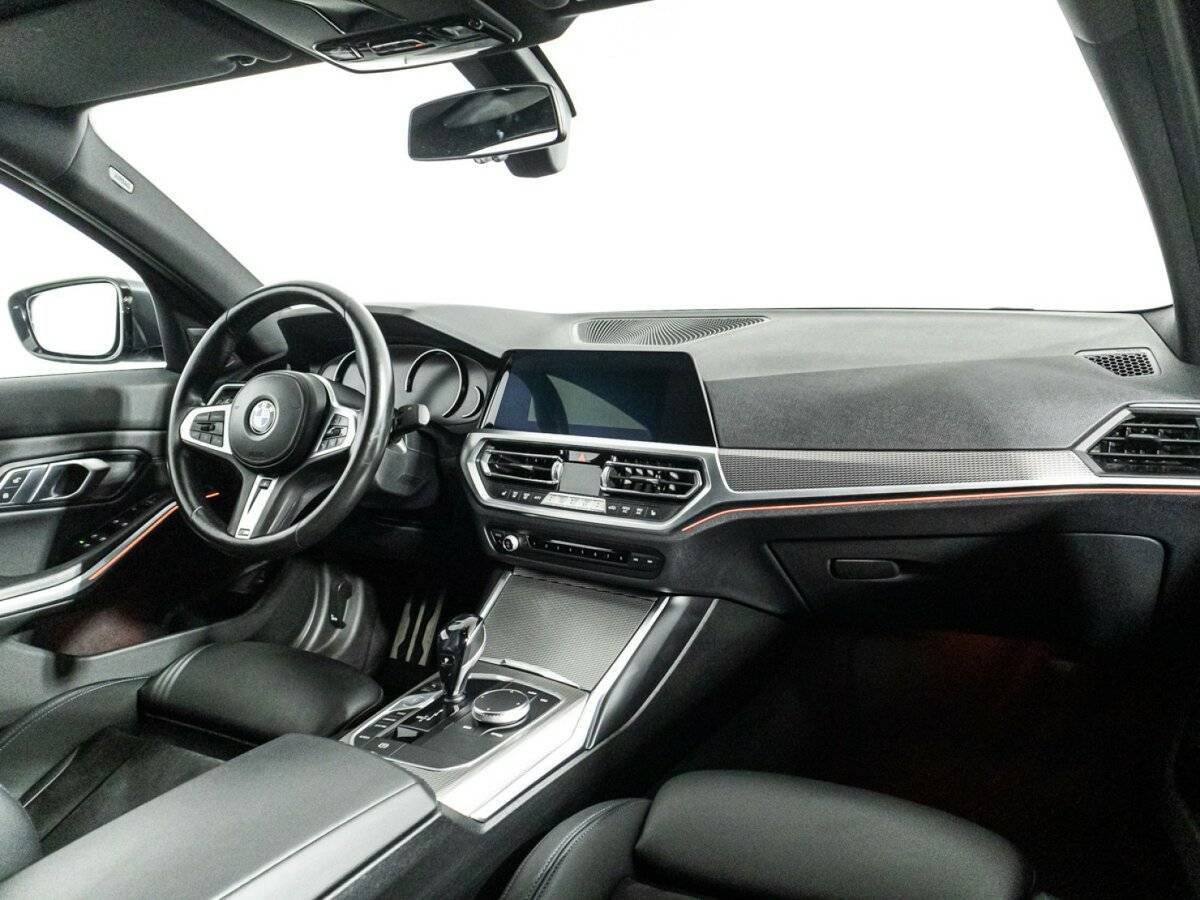 BMW 3 серии с пробегом — 2020 год. Фото: #8