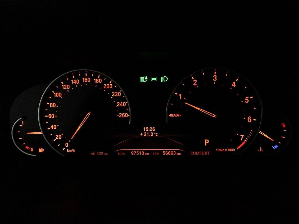 BMW 3 серии с пробегом — 2020 год. Фото: #11