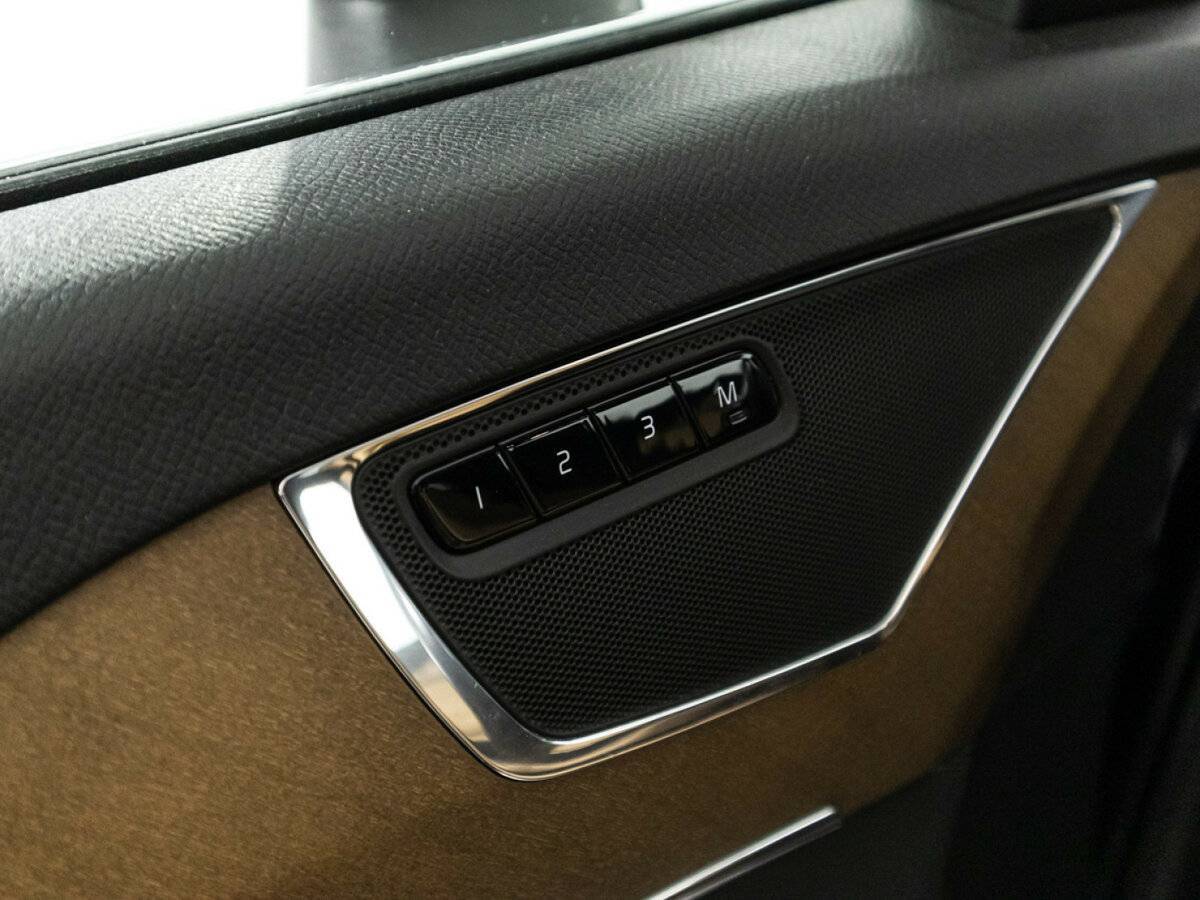 Volvo XC90 с пробегом — 2015 год. Фото: #17