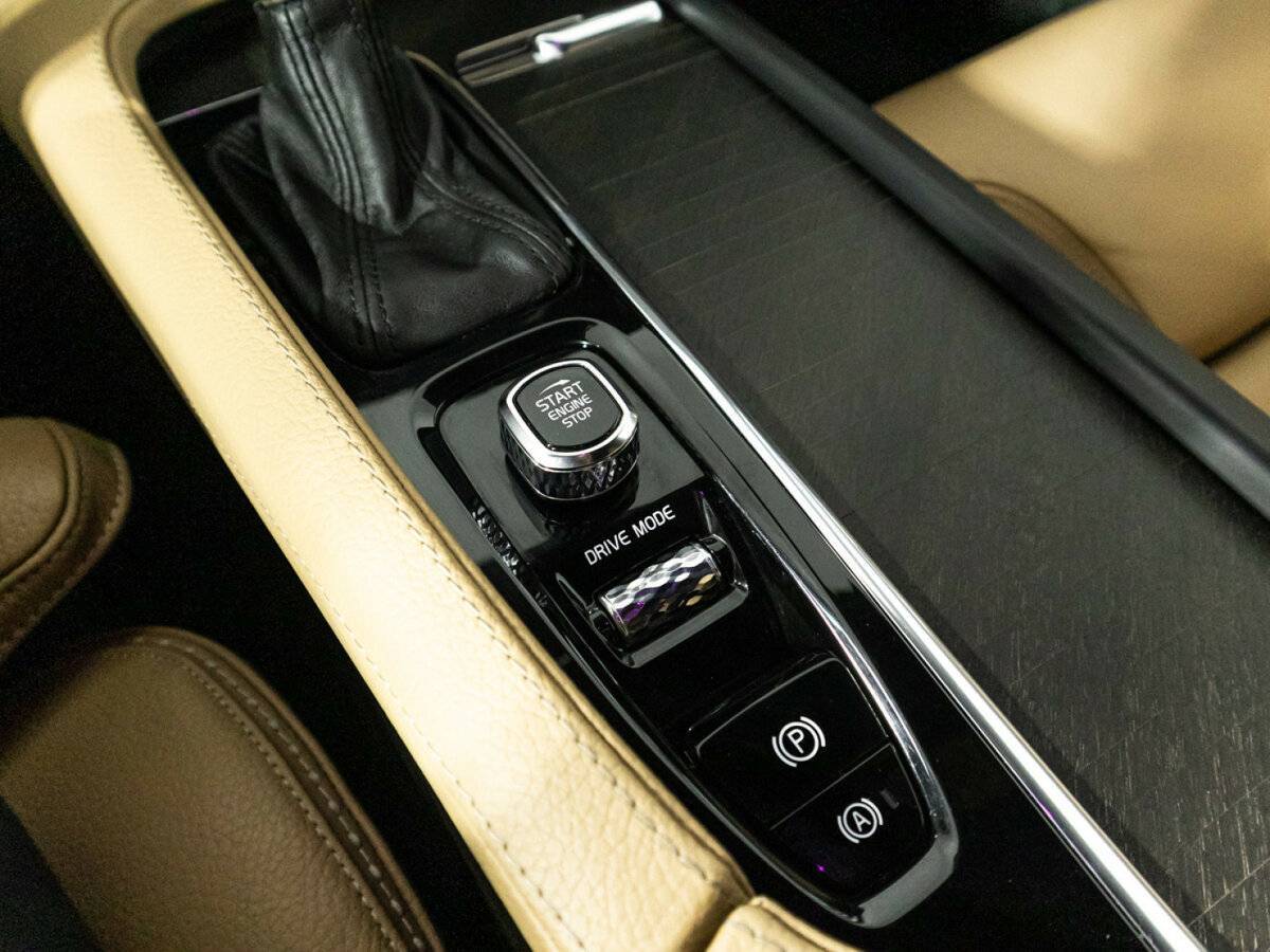 Volvo V90 Cross Country с пробегом — 2017 год. Фото: #19