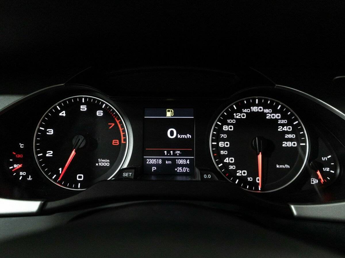 Audi A4 с пробегом — 2011 год. Фото: #11