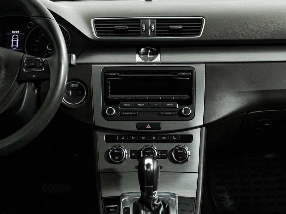 Volkswagen Passat с пробегом — 2011 год. Фото: #13