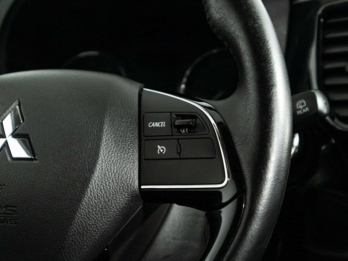 Mitsubishi Outlander с пробегом — 2020 год. Фото: #21