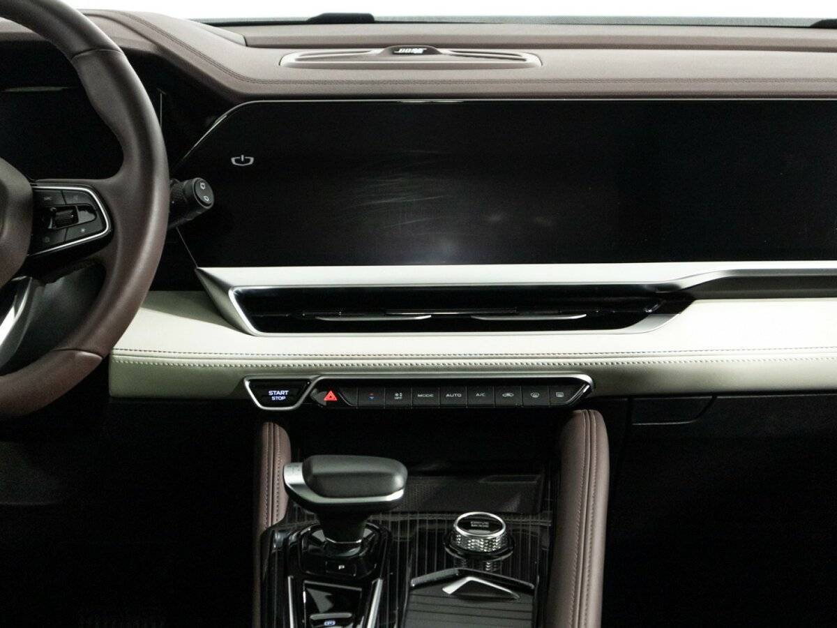 Geely Monjaro с пробегом — 2023 год. Фото: #13