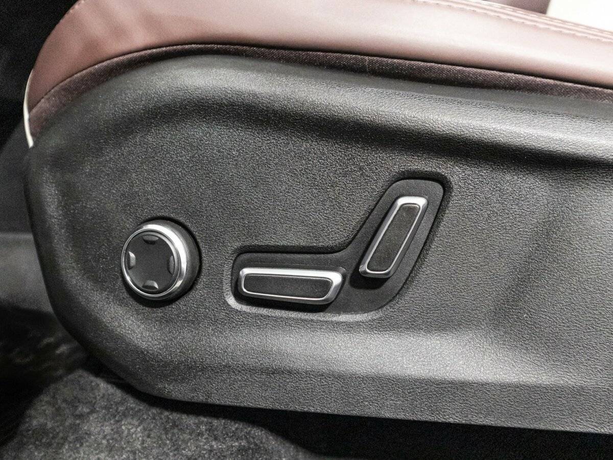 Geely Monjaro с пробегом — 2023 год. Фото: #17