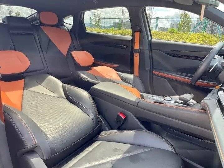 Changan UNI-V с пробегом — 2022 год. Фото: #10