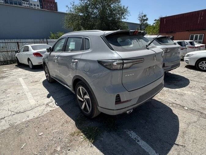 Changan UNI-S (CS55 Plus) с пробегом — 2025 год. Фото: #3