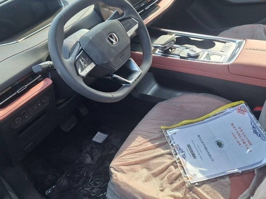 Changan UNI-S (CS55 Plus) с пробегом — 2025 год. Фото: #6