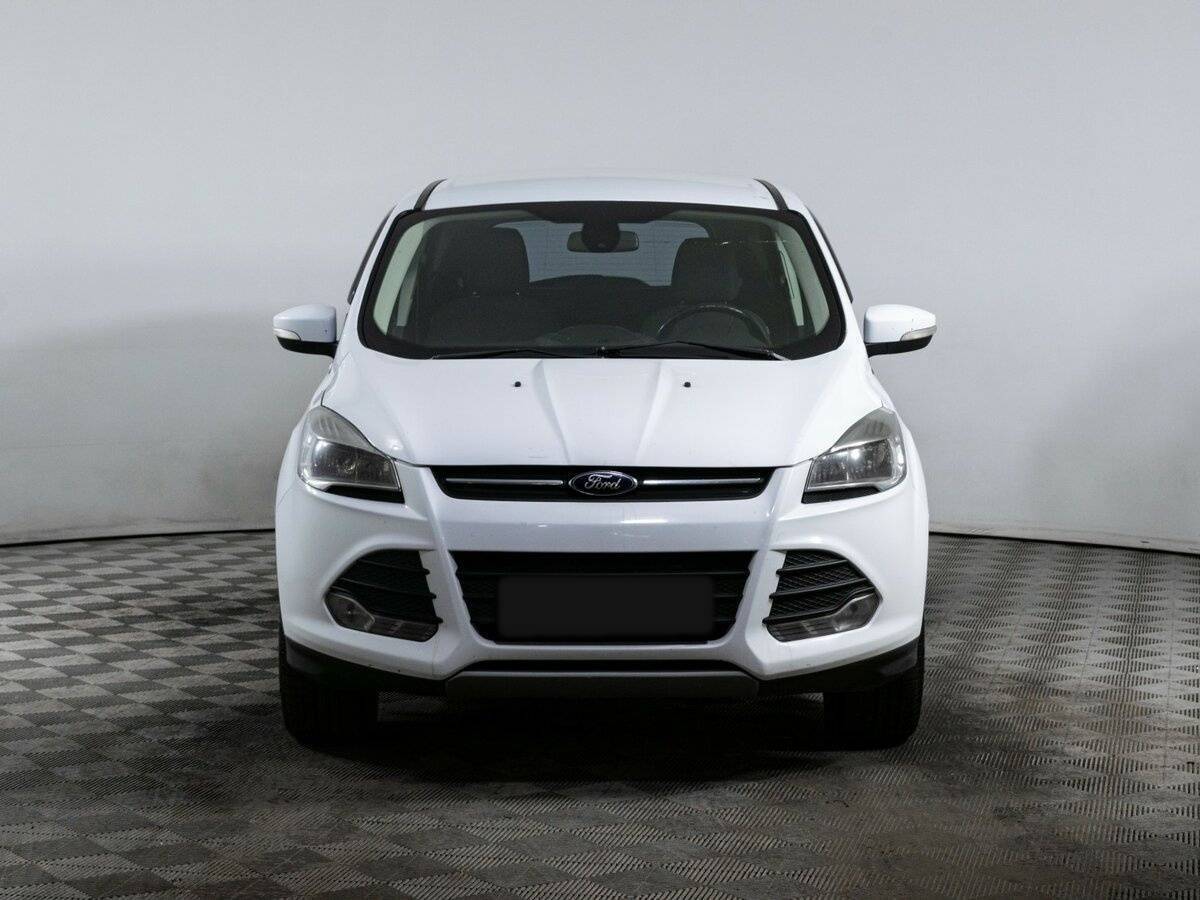 Ford Kuga с пробегом — 2014 год. Фото: #1