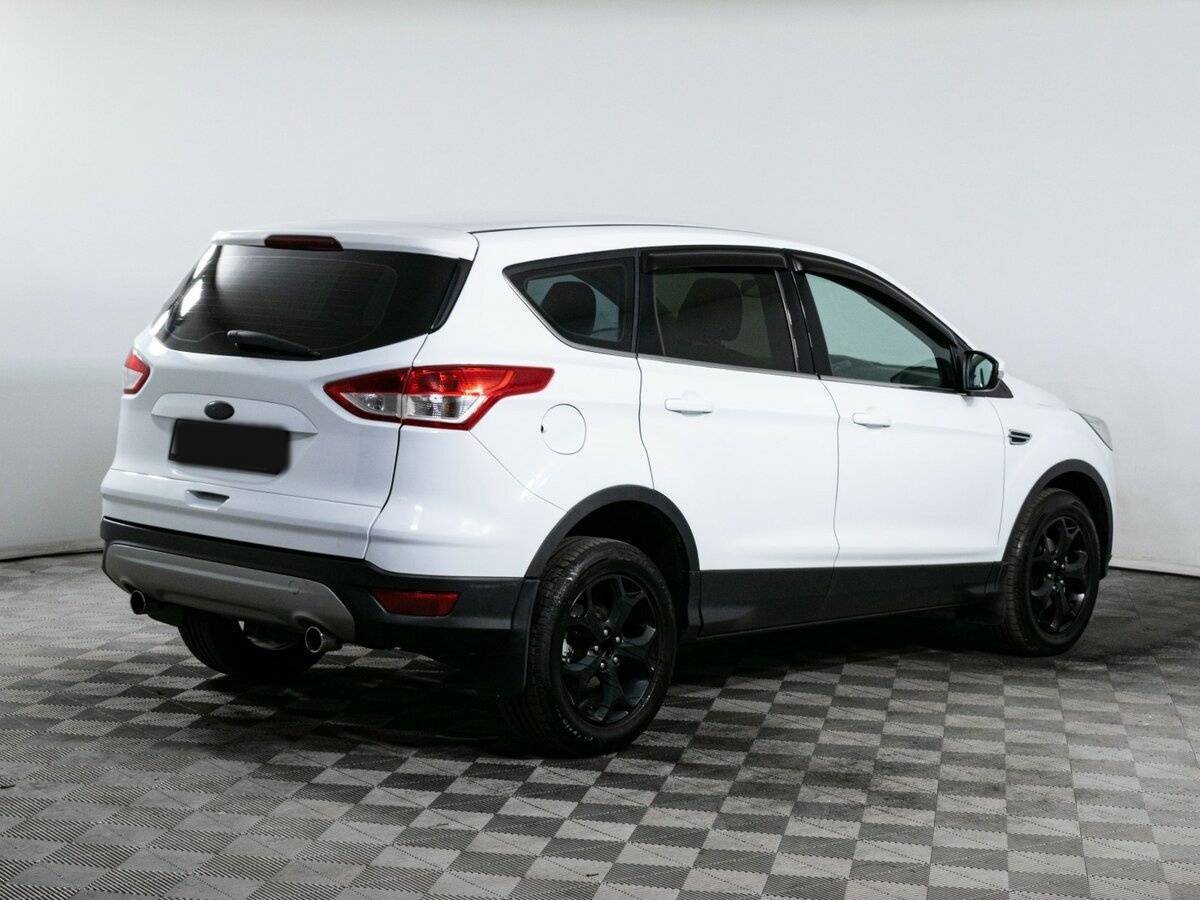 Ford Kuga с пробегом — 2014 год. Фото: #3