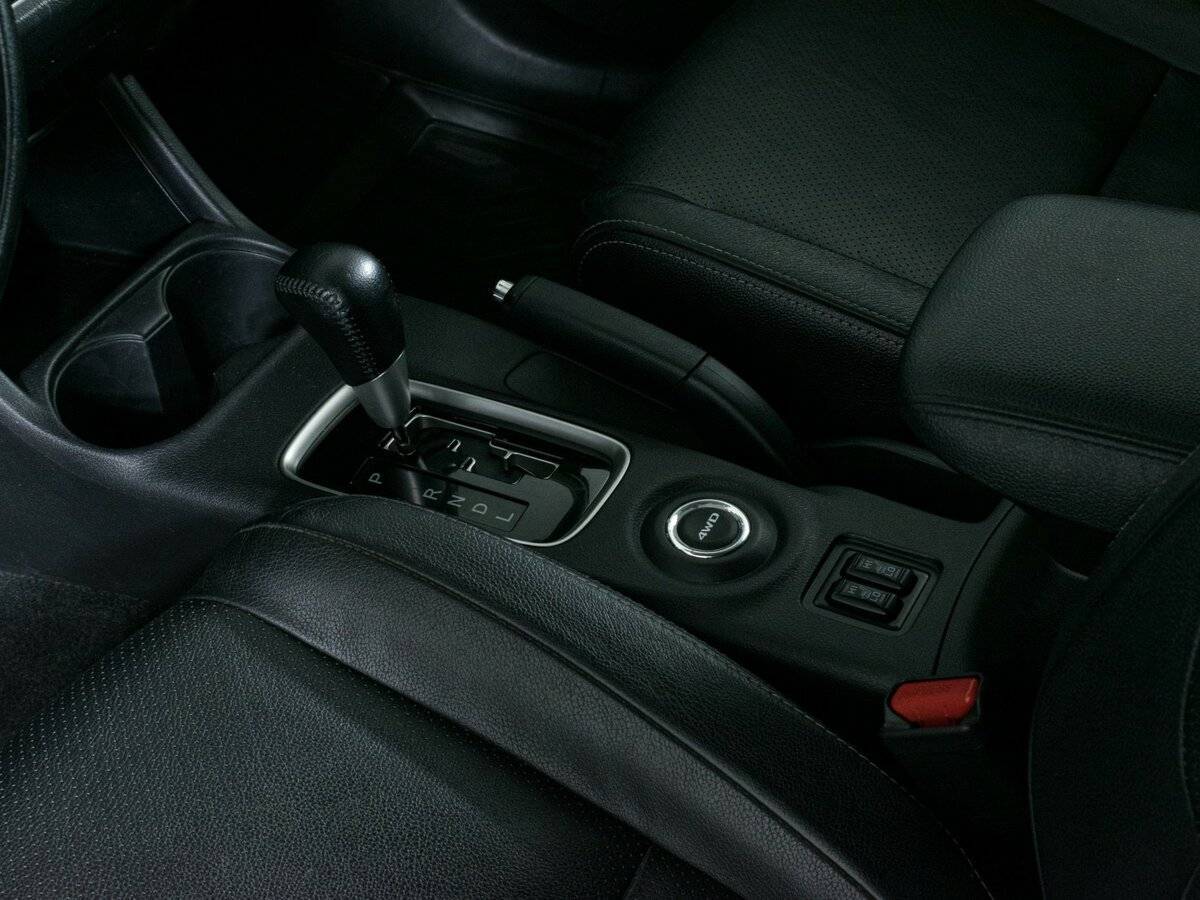 Mitsubishi Outlander с пробегом — 2016 год. Фото: #15
