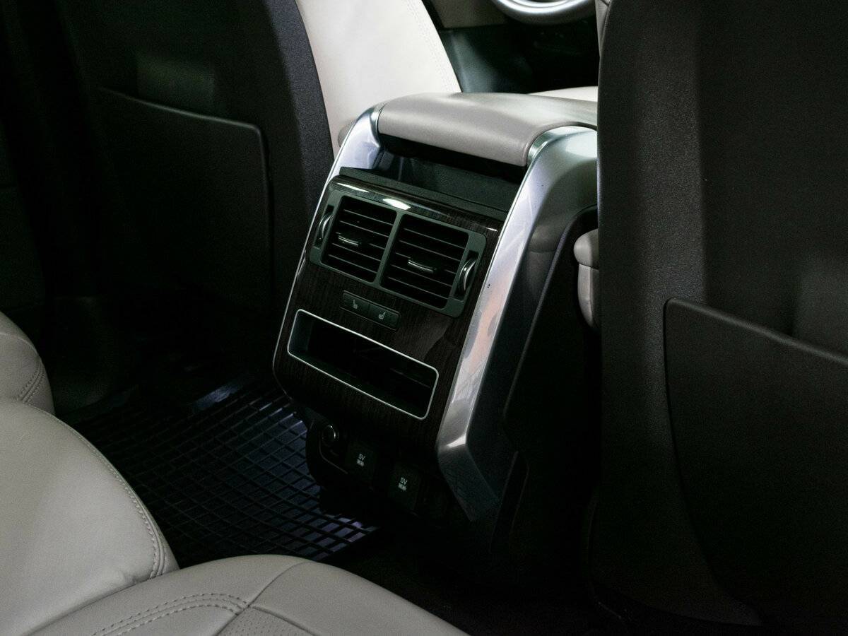 Land Rover Range Rover Sport с пробегом — 2018 год. Фото: #11