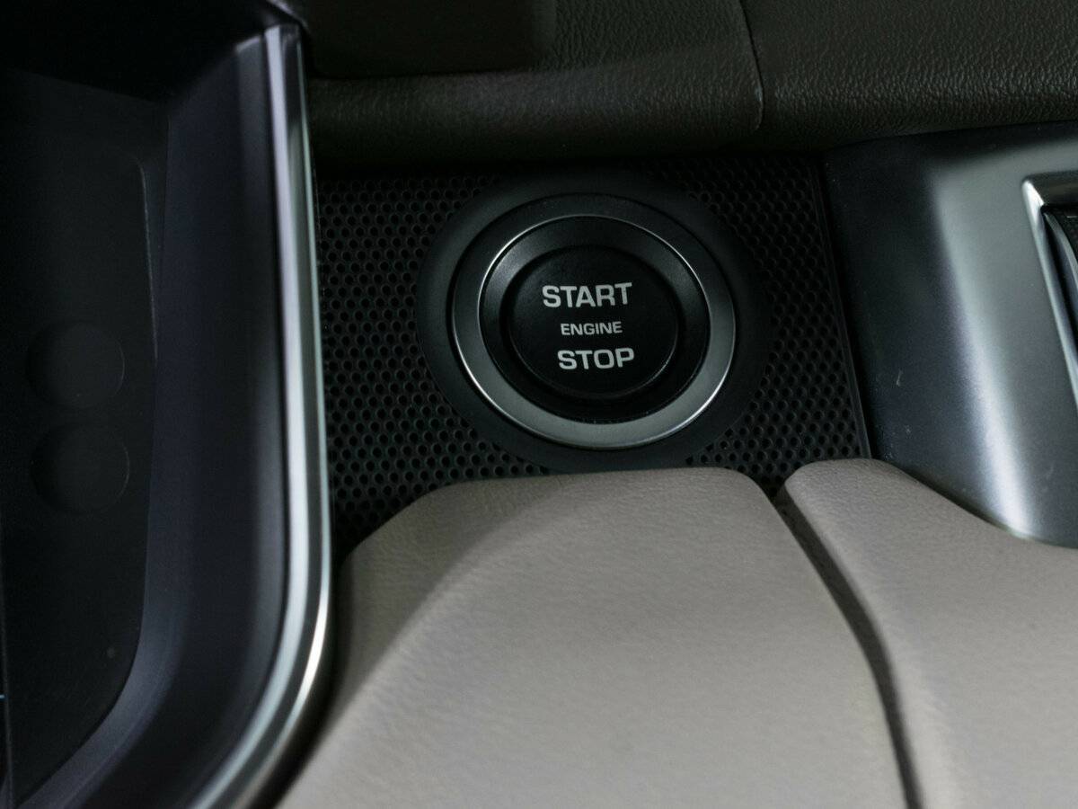 Land Rover Range Rover Sport с пробегом — 2018 год. Фото: #14