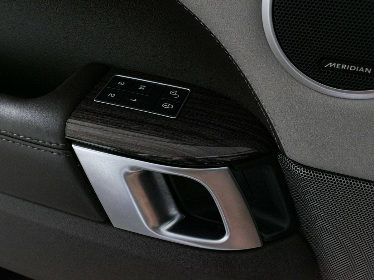 Land Rover Range Rover Sport с пробегом — 2018 год. Фото: #19